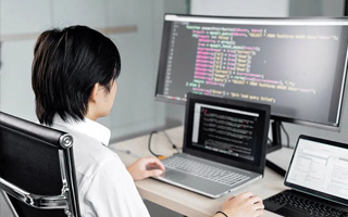 北票 ,php声明和调用变量的符号是什么？